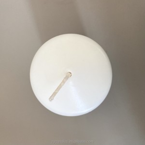 pillar candle (110)